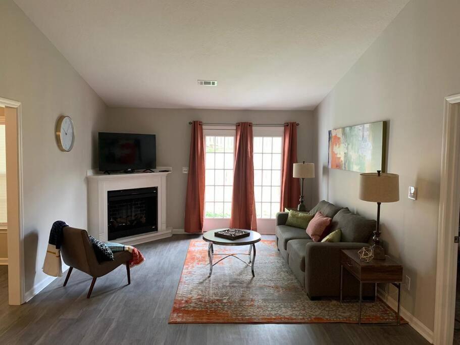Comfy, Stylish Townhome Near I-20! Augusta Esterno foto